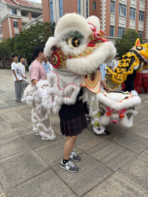 102302、長泰第一学校交流（獅子舞体験）